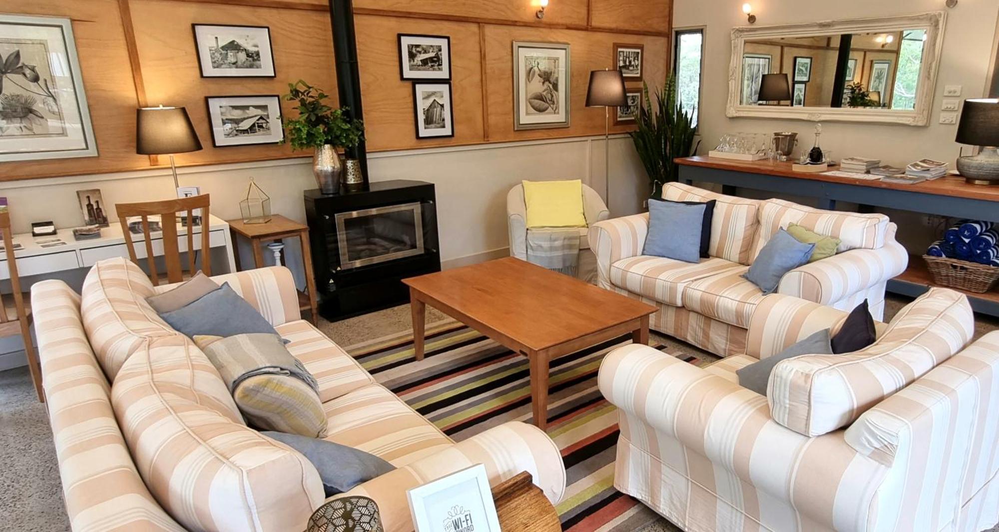 Elfin Hill Vineyard Accommodation ポーコルビン エクステリア 写真