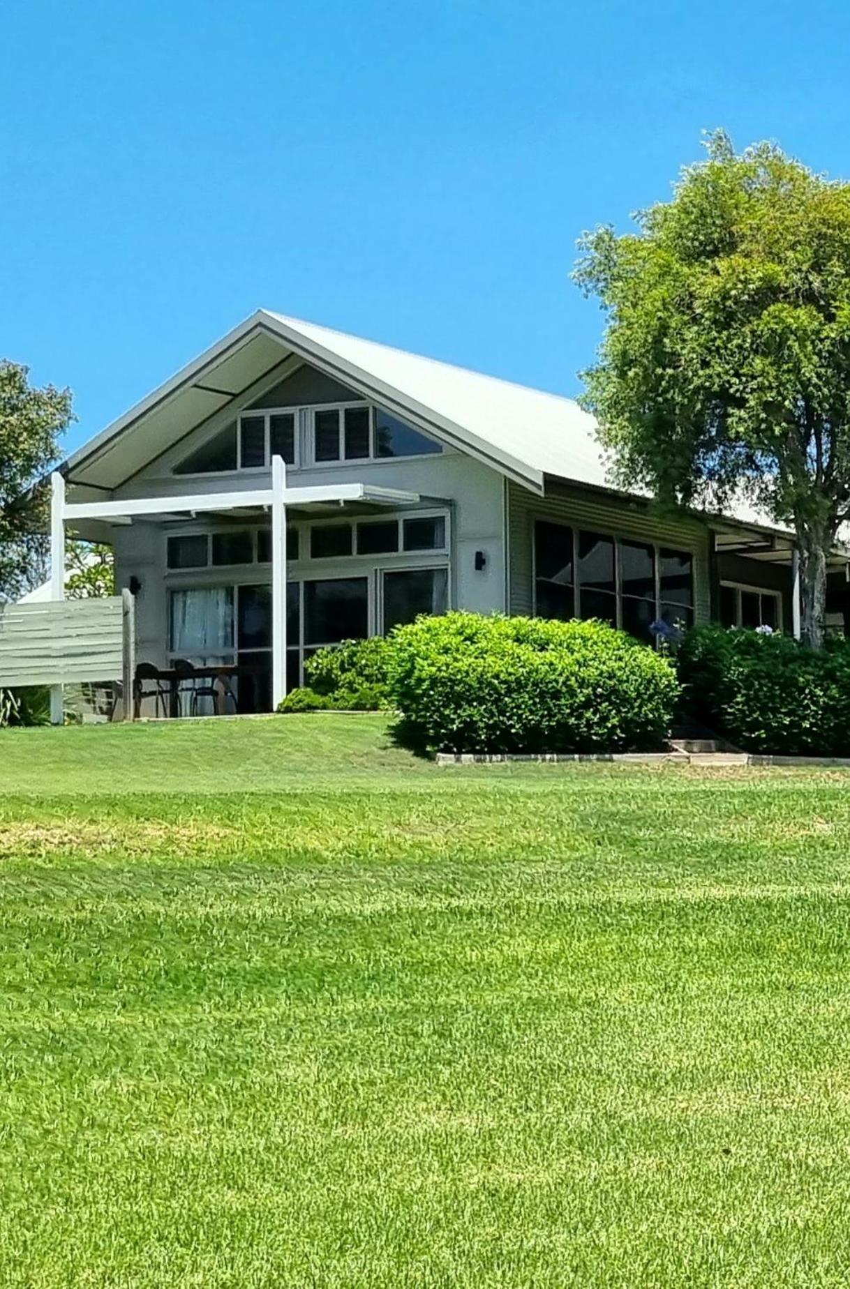 Elfin Hill Vineyard Accommodation ポーコルビン エクステリア 写真